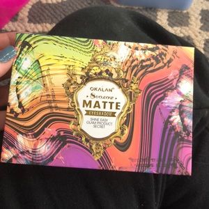 🍪Only swatched Okalan pallet! Buy1Get1